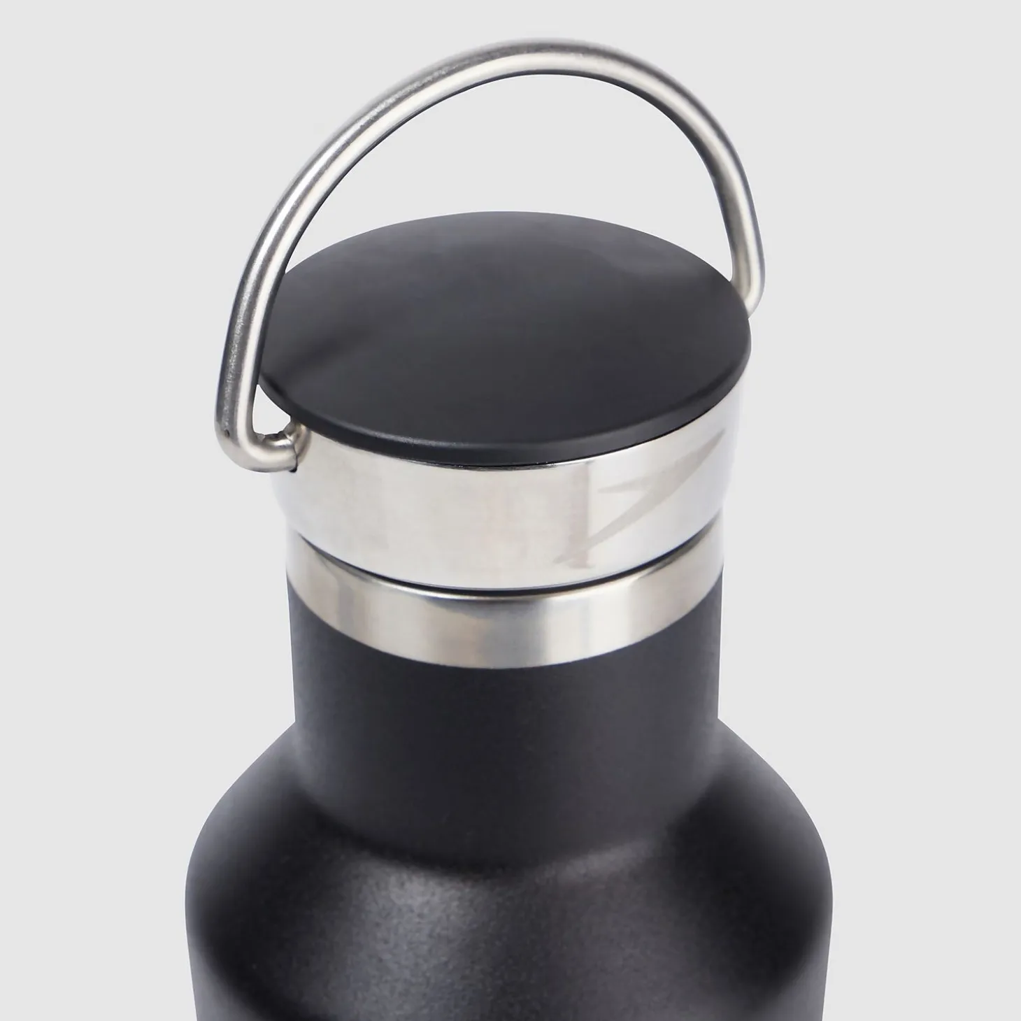 Bouteille d’eau métallique noir