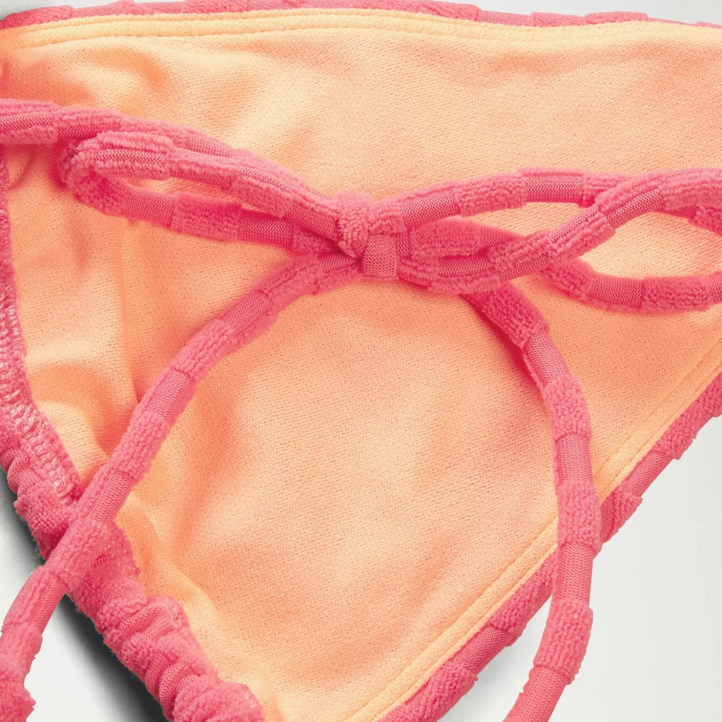 Haut de bikini FLU3NTE triangle en tissu éponge rose