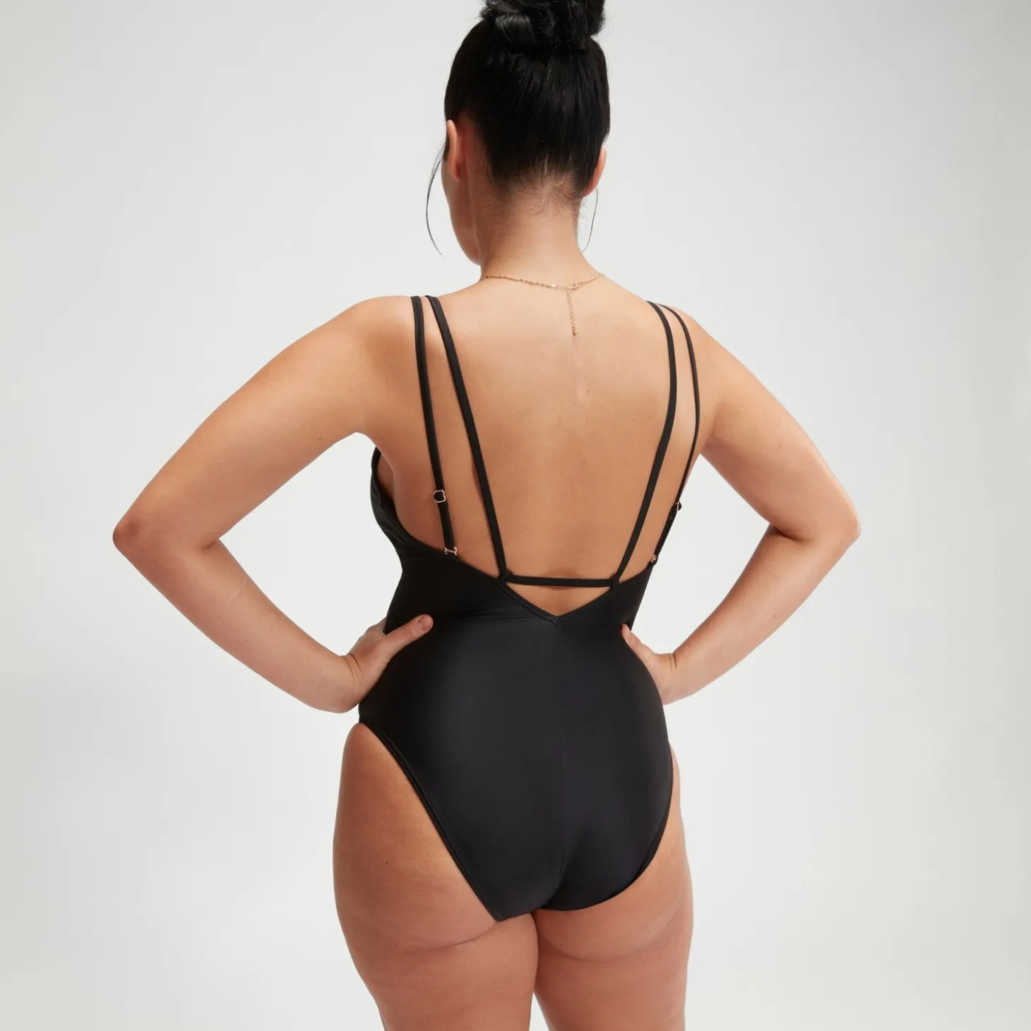 Maillot de bain Femme effet galbant à bretelles noir