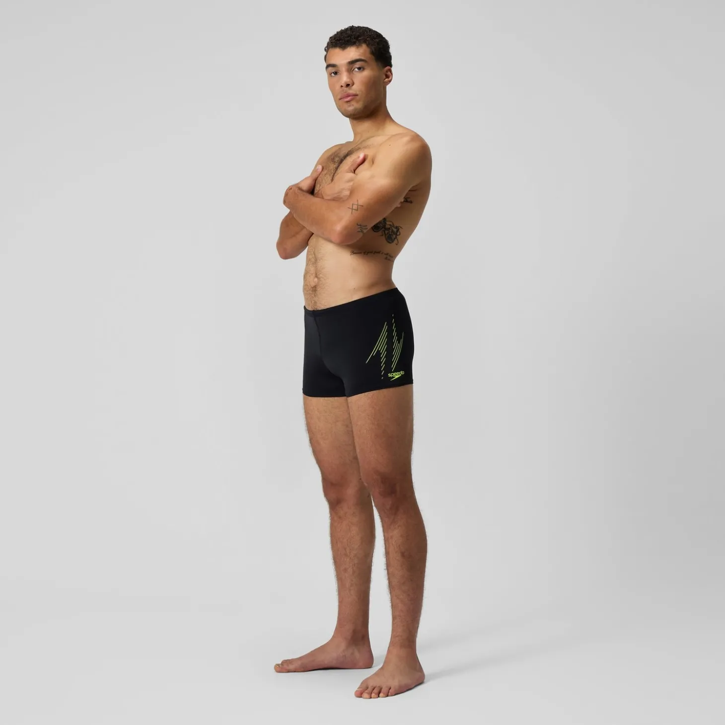 Short de bain homme à imprimé intégral XPRESS LITE 18 pouces noir/jaune