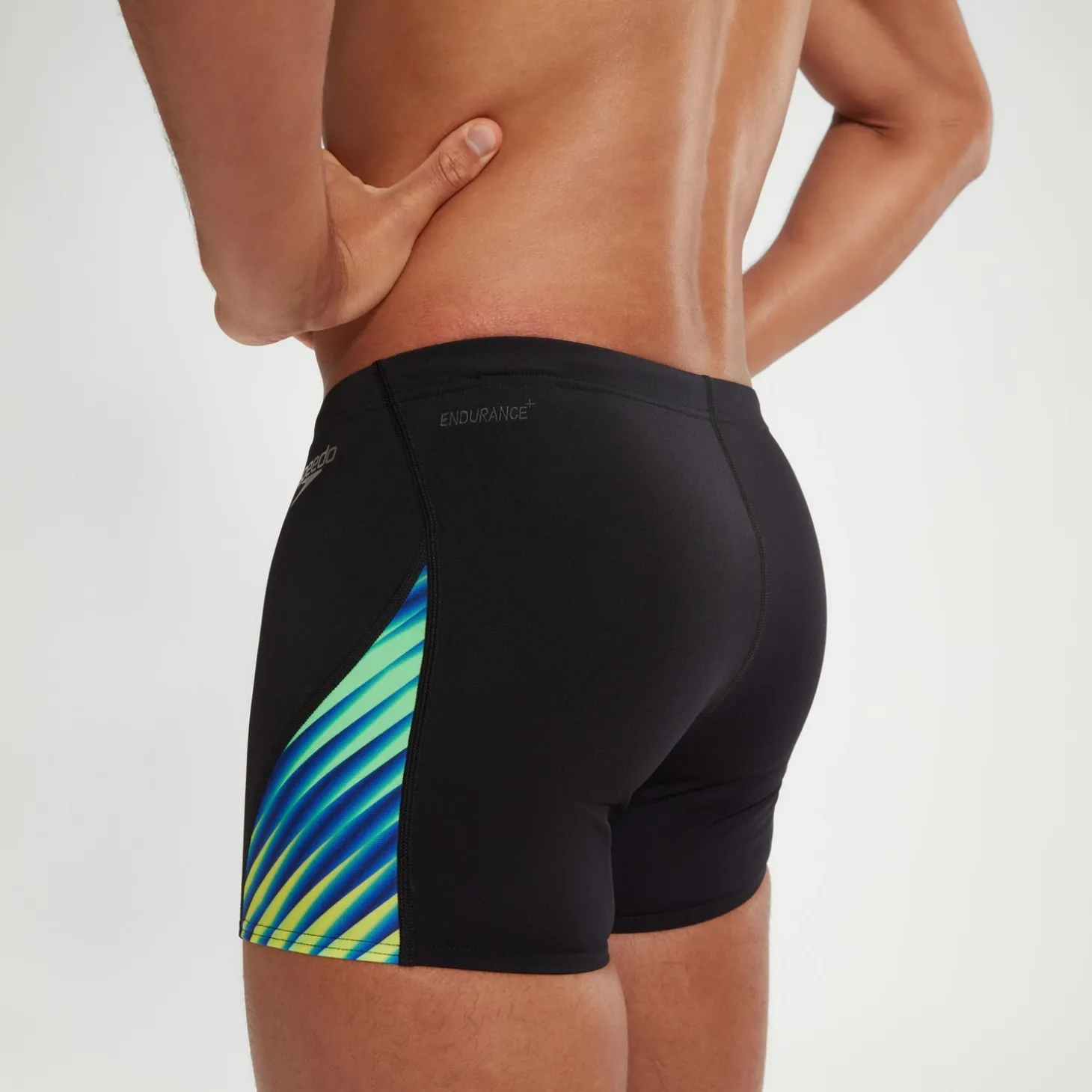 Short de bain homme coupe en V Allover Digital Noir/bleu