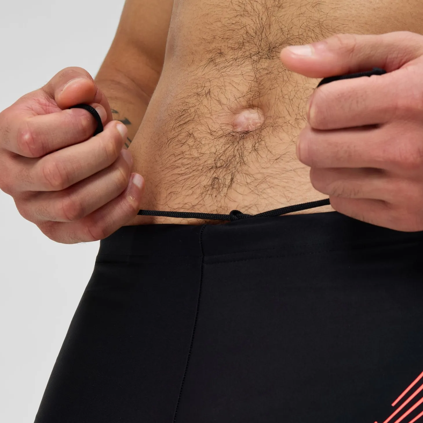 Short de bain Hommes Medley Logo pour Hommes Noir/Rouge sirène