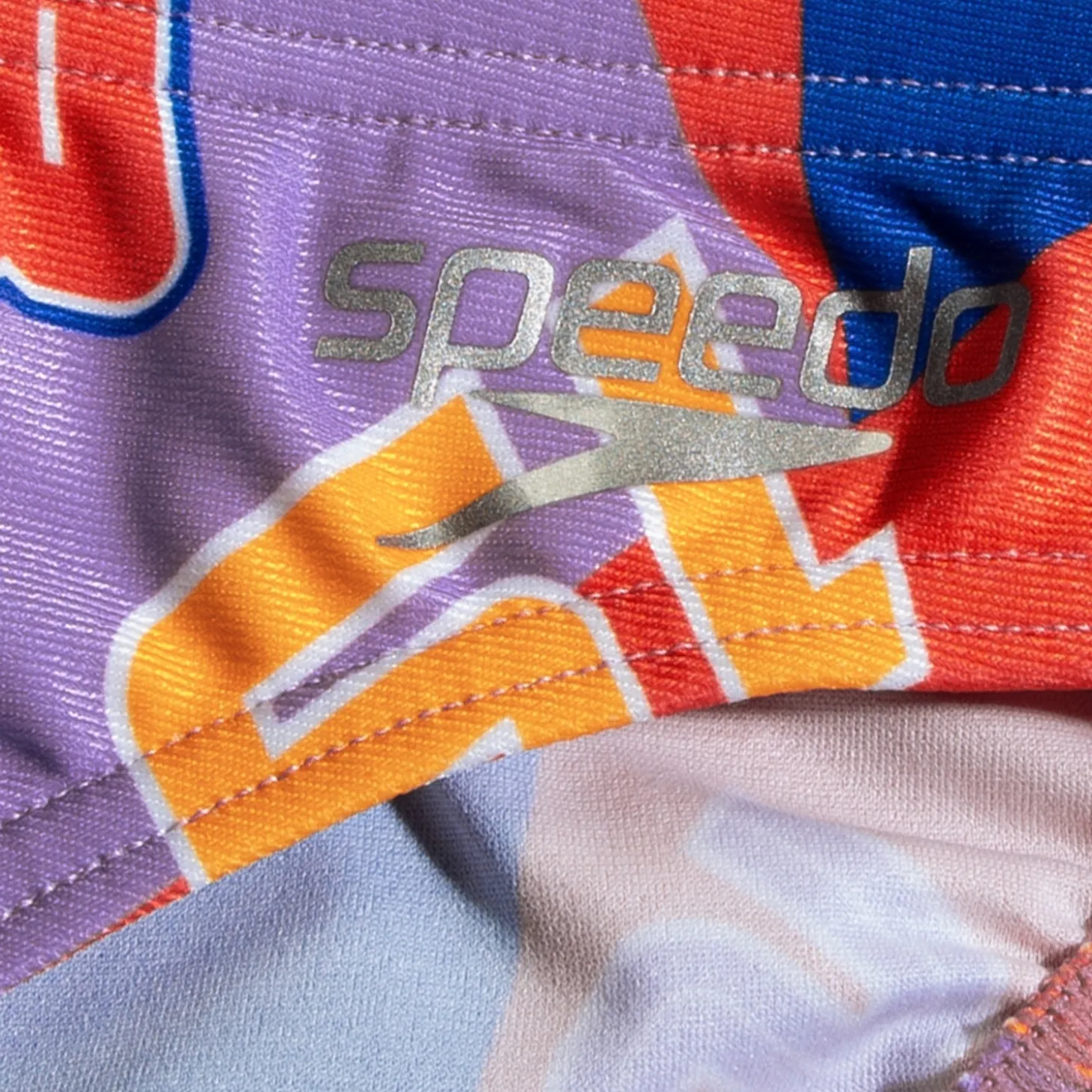 Slip de bain Club Training homme 5 cm Allover Digital Bleu/violet/rouge